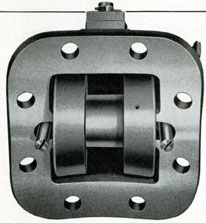 Figure 231 View of barrel roller assembled in bracket.