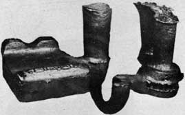 Figure 120. Bottom gating through riser with horn gate.