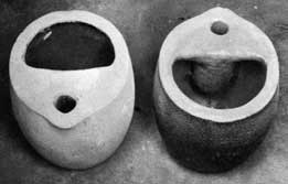 Figure 189. Teapot crucibles.