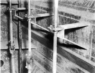 Fig. 201--Operating Rods Installed on a Bulkhead