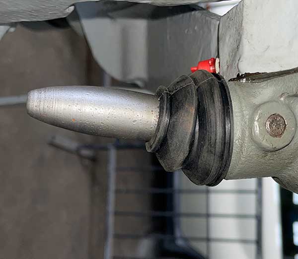 ball joint cover on carriage lock