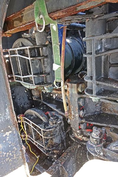 Photo of torpedo tube doors aft with shutter doors removed.