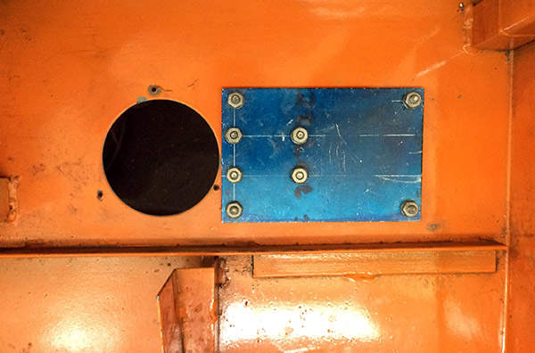 backing plate on rear of end cover
