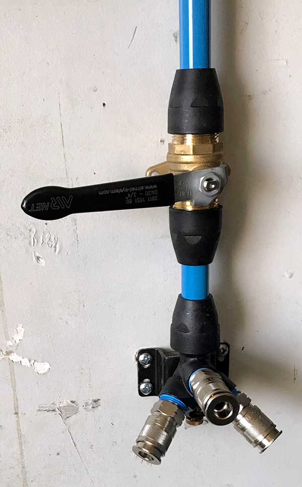 valve and three quick connect manifold