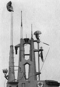 SV antenna (left).